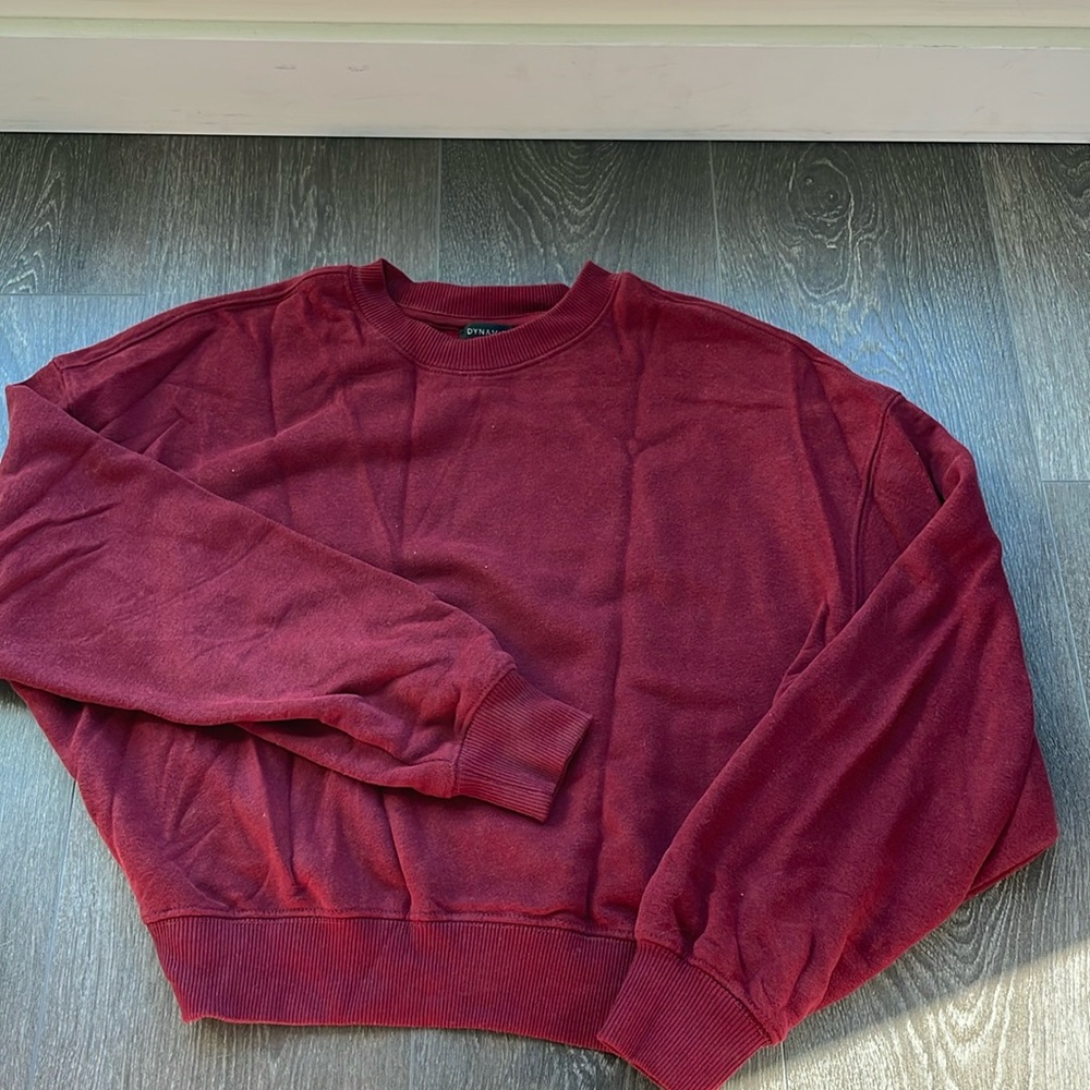 NWOT cropped crewneck